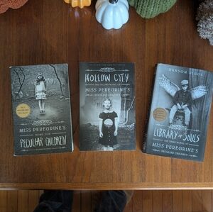 Miss Peregrine's Home for Peculiar Children Book Set
